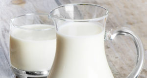 O leite ajuda na falta de cálcio
